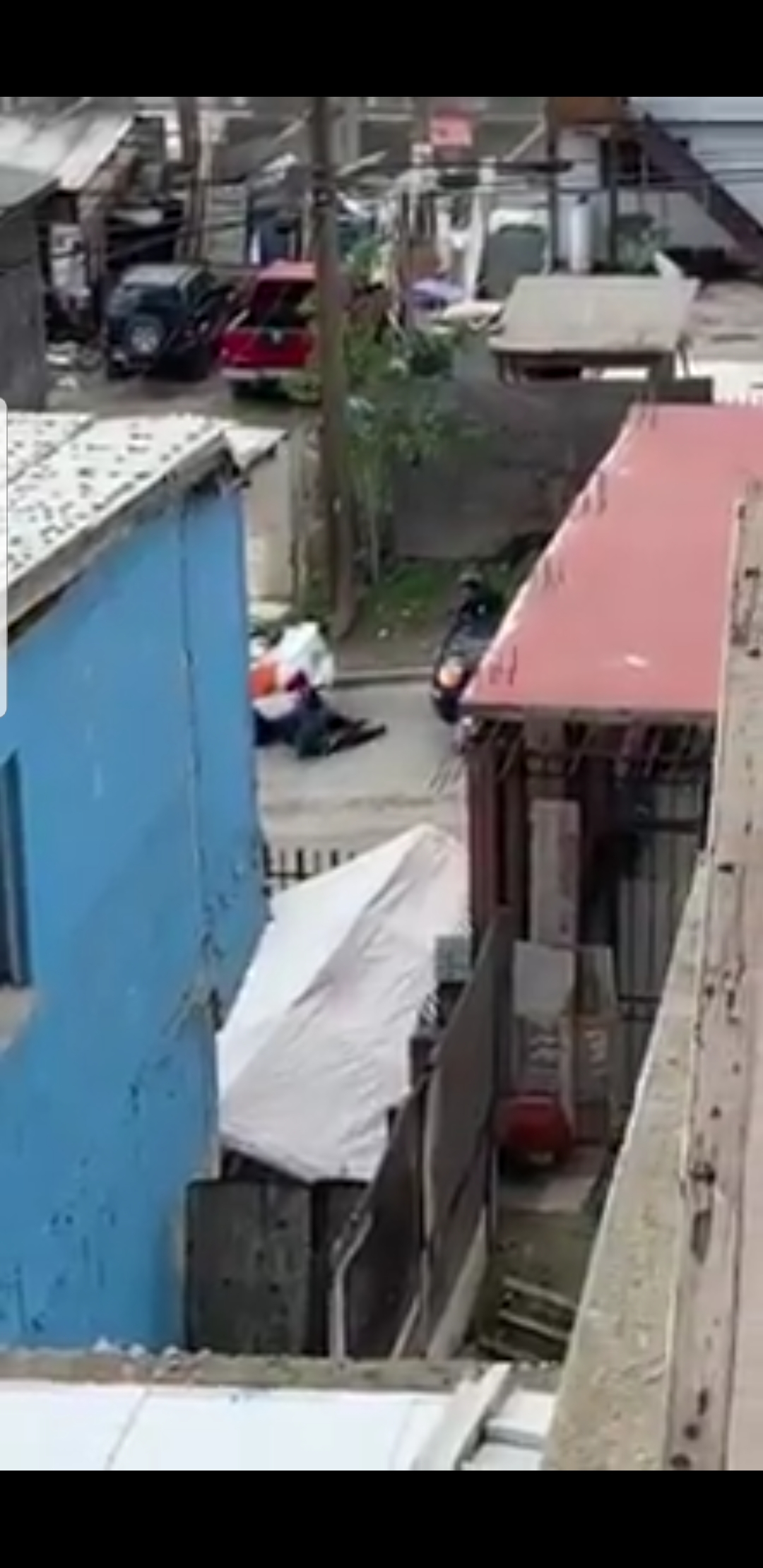 Ultiman policías de Tijuana a un hombre tirado; señalan que estaban en «peligro inminente»