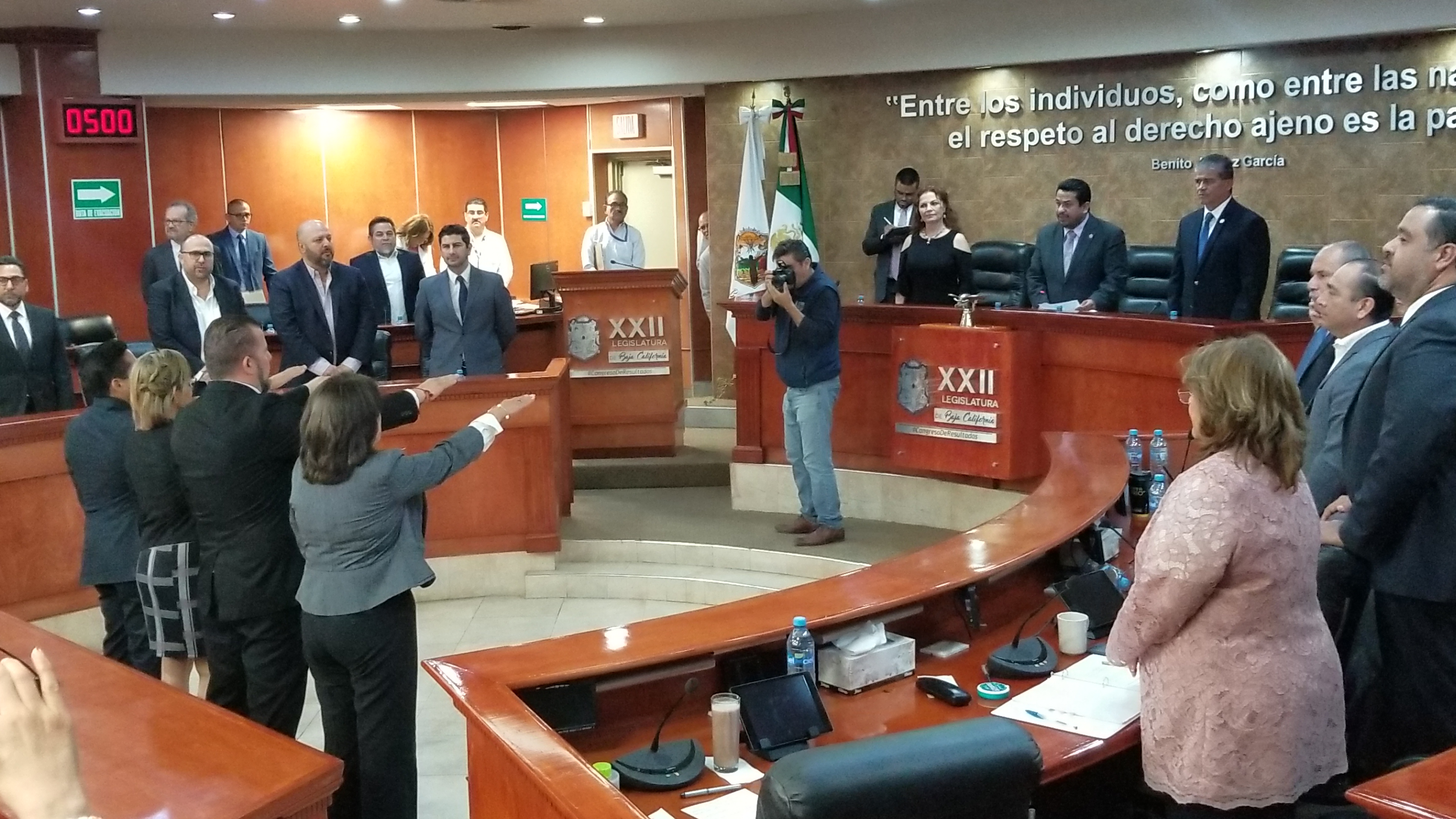 Buscarán la reelección casi la mitad de los diputados de BC; 13 legisladores solicitaron licencia