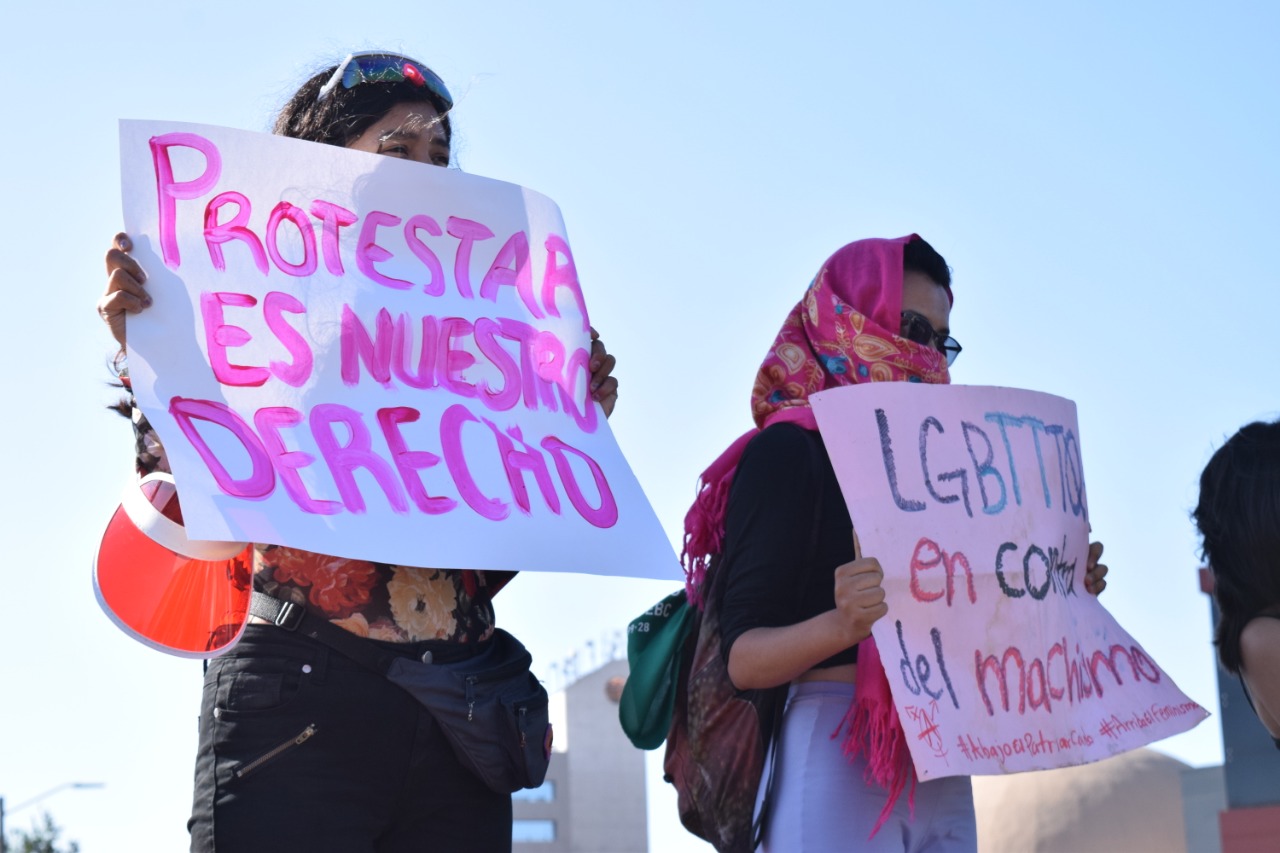 Protestan en Tijuana contra violación de mujeres por agentes policíacos en Ciudad de México 