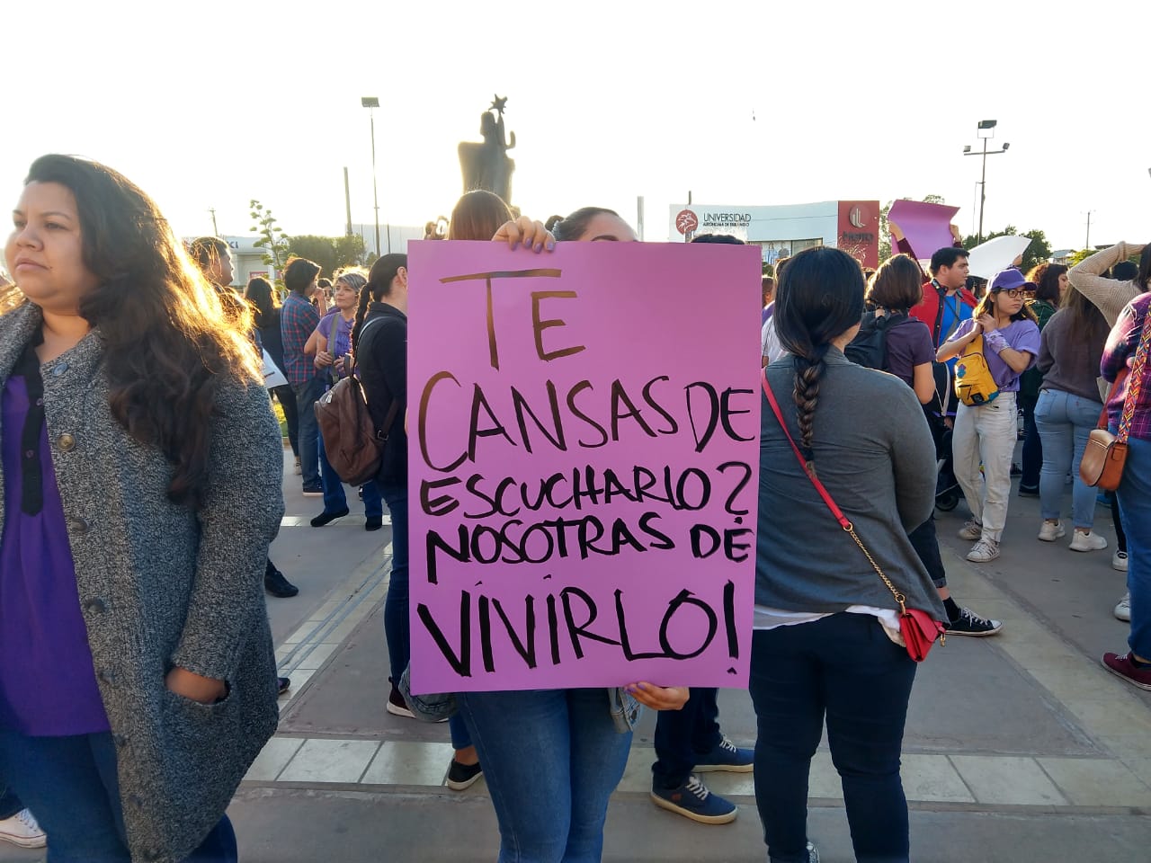Protestan 5 mil mujeres en ciudades de BC contra la violencia y feminicidios; Exigen alerta de género para la entidad