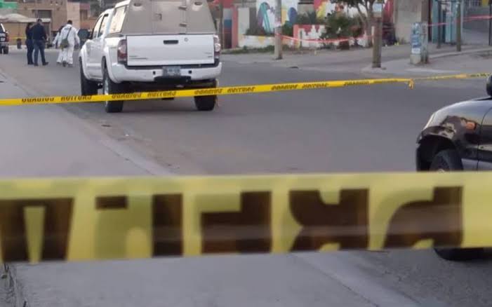 Asesinan a otra mujer en Tijuana; También ejecutan a 2 hombres y encuentran un torso humano en una bolsa