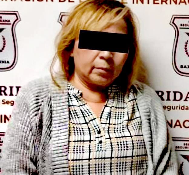Extraditan por Tijuana a mujer estadunidense por tráfico de migrantes