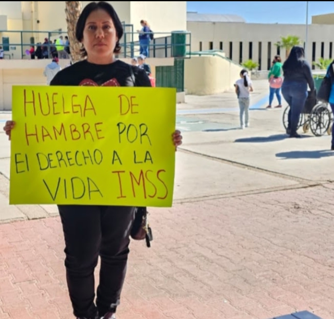 Mujer pide justicia por negligencia del IMSS-BC con huelga de hambre  
