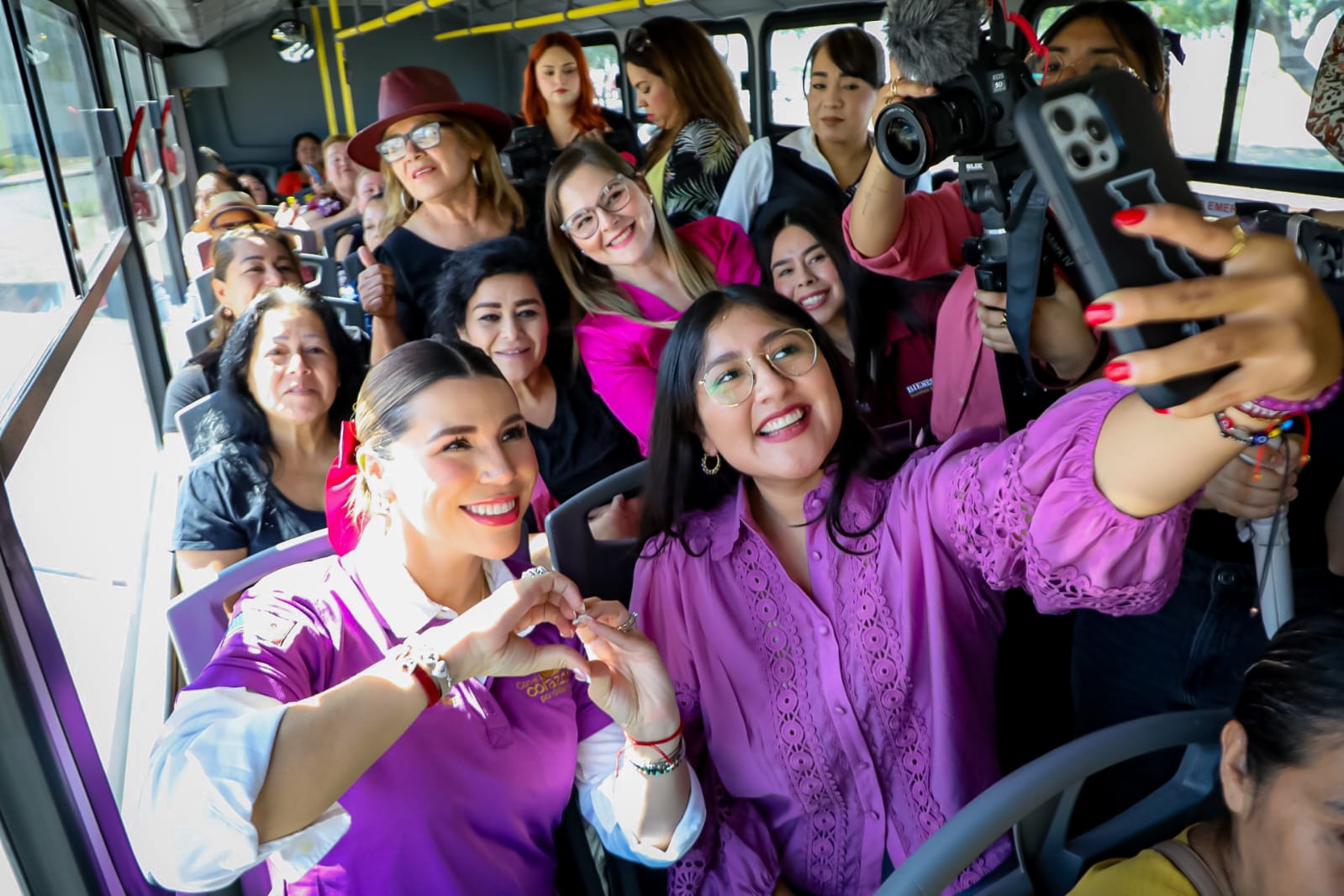 Presenta Gobernadora de BC nueva ruta de transporte violeta