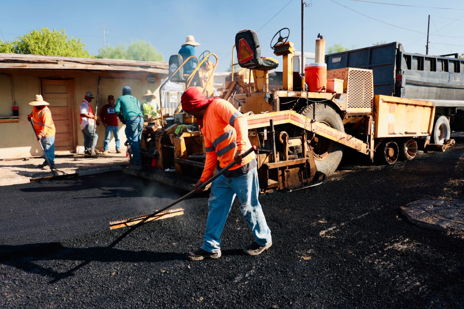 Supervisa alcaldesa rehabilitación de calles en Colonia Ex Ejido Orizaba