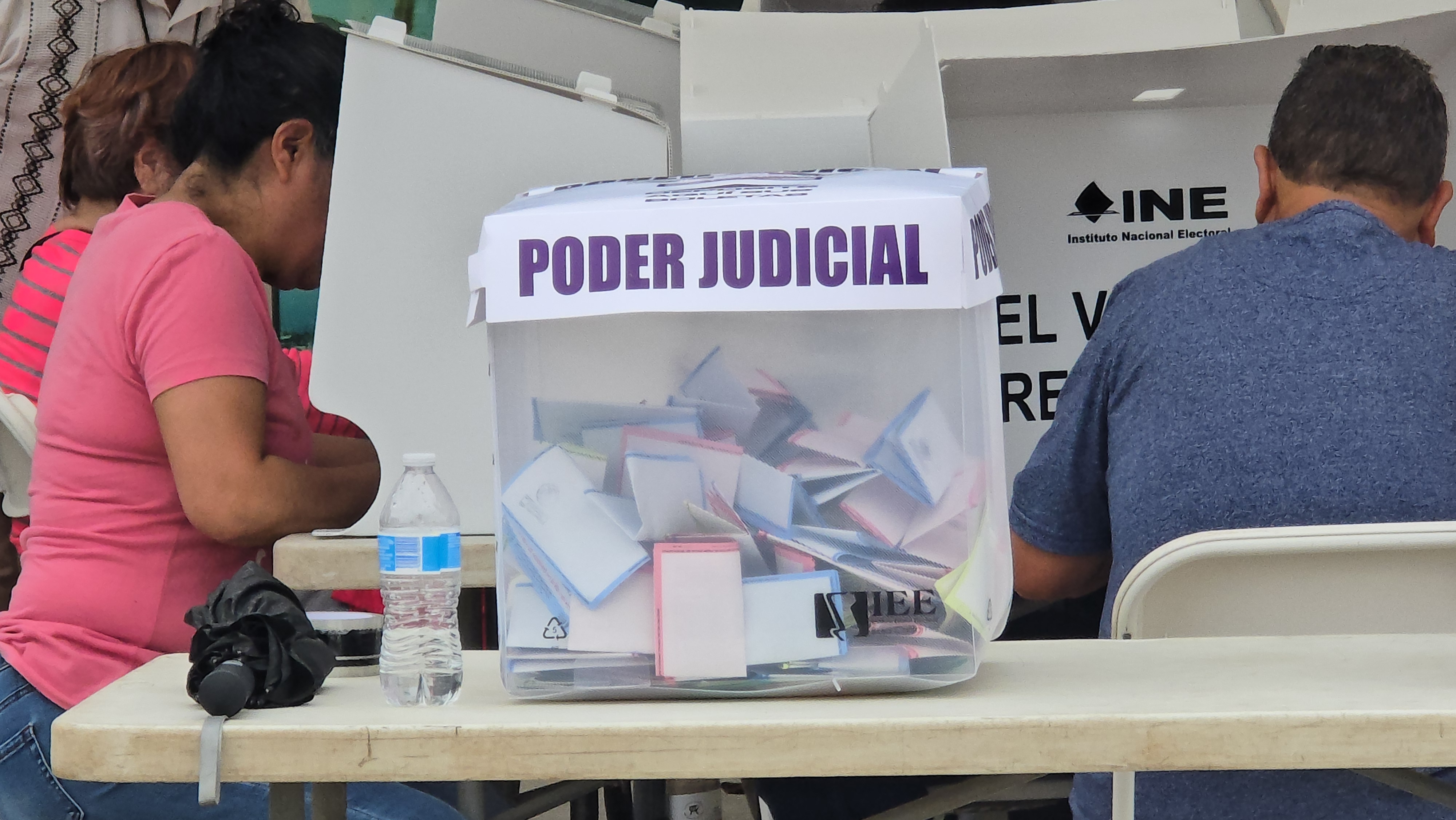 Con candidaturas comunes, inició BC elección del Poder Judicial