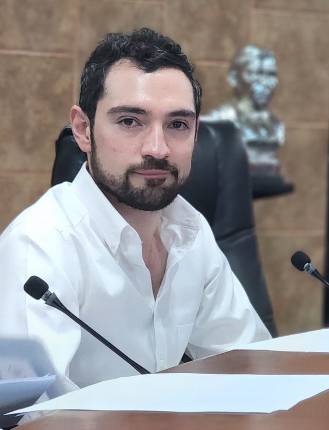 Jaime Cantón plantea actualizar la Ley Ambiental para armonizar el estándar de calidad del aire en BC