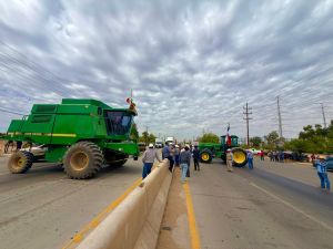 Protestan agricultores en Mexicali