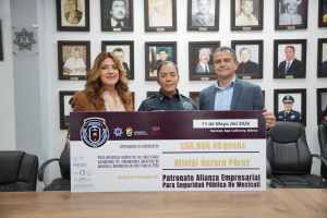Apoya Patronato Alianza Empresarial para la Seguridad Pública a agente que representará a Mexicali en Francia