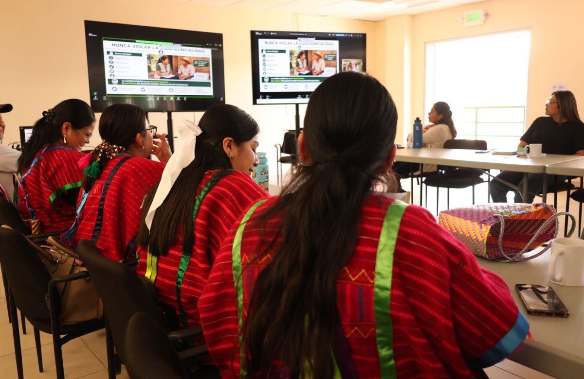 Acercan servicios de salud en San Quintín al formar intérpretes en mixteco, zapoteco y triqui
