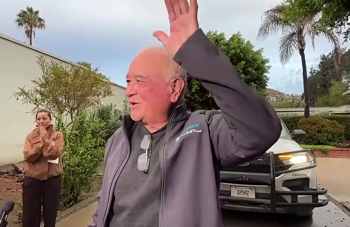 Llega Ruffo Appel al puerto de Ensenada 